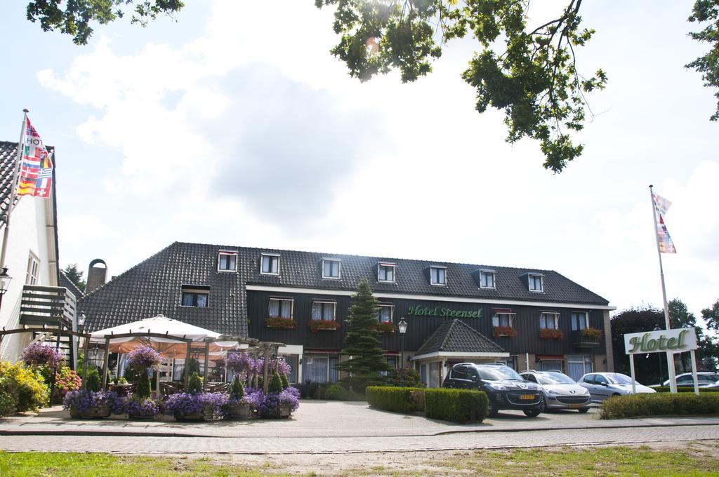 Hotel Steensel Exterior foto